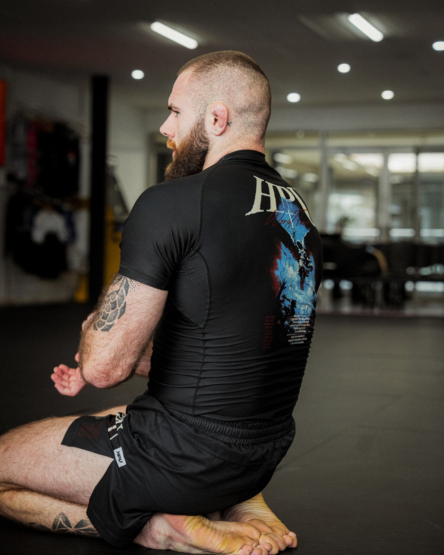 WORLD TOUR PRO SHORT BLACK