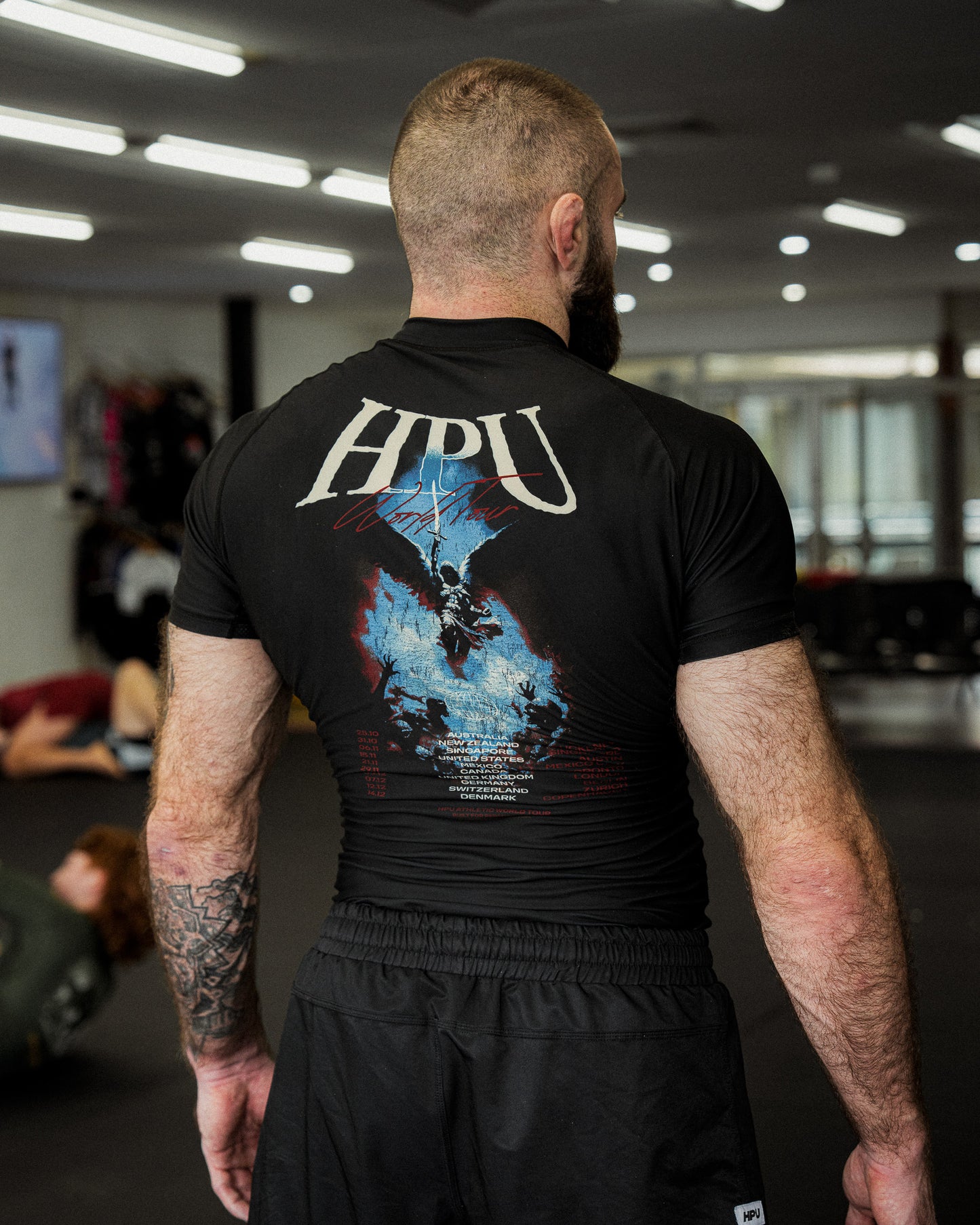 WORLD TOUR PRO RASHGUARD BLACK