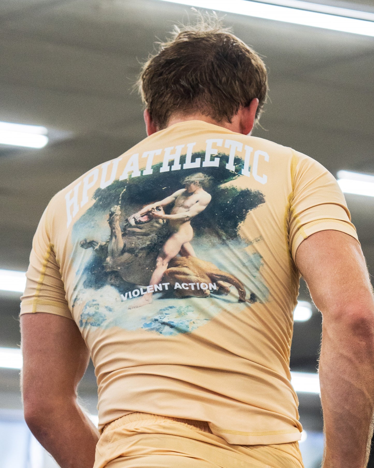 VIOLENT ACTION PRO RASHGUARD SAND